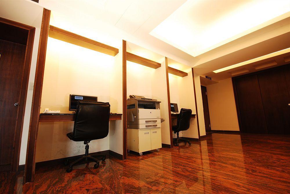 The Enterpriser Hotel Taichung Exterior foto