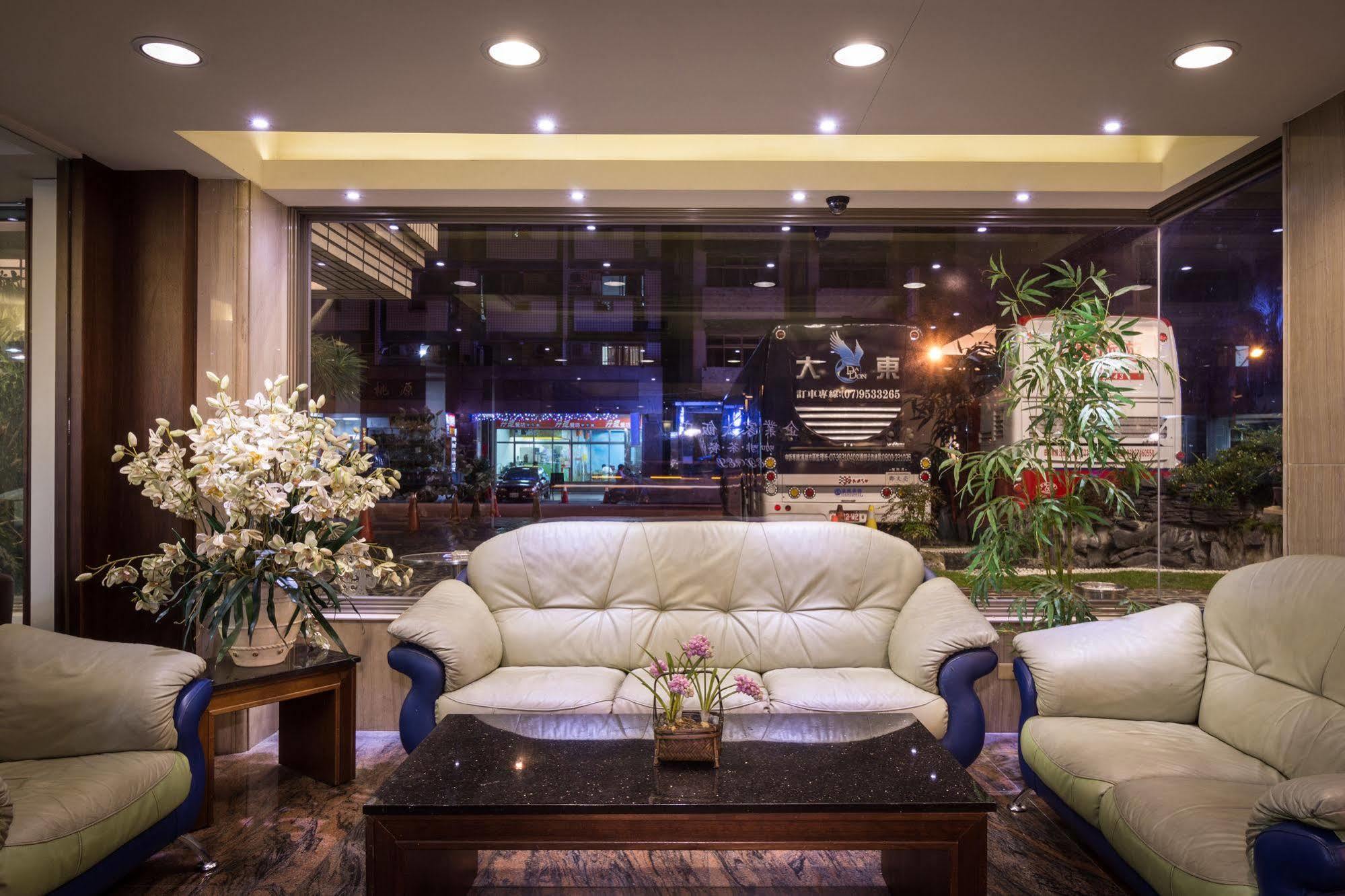 The Enterpriser Hotel Taichung Exterior foto